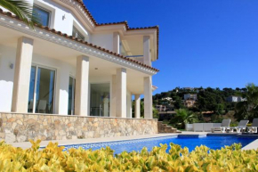 Гостиница Villa De Oro  Калонже
